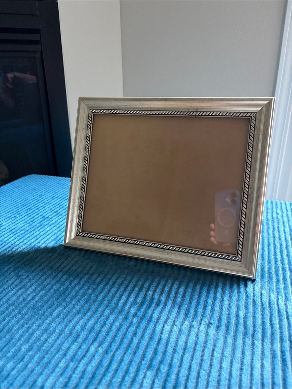 Vintage Elegant Silver Finish Picture Frame with Decorative Border